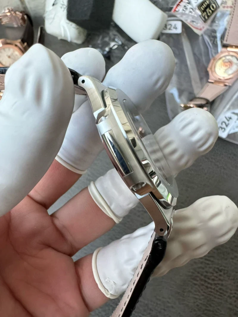 高仿百達翡麗5711配重版 (4)