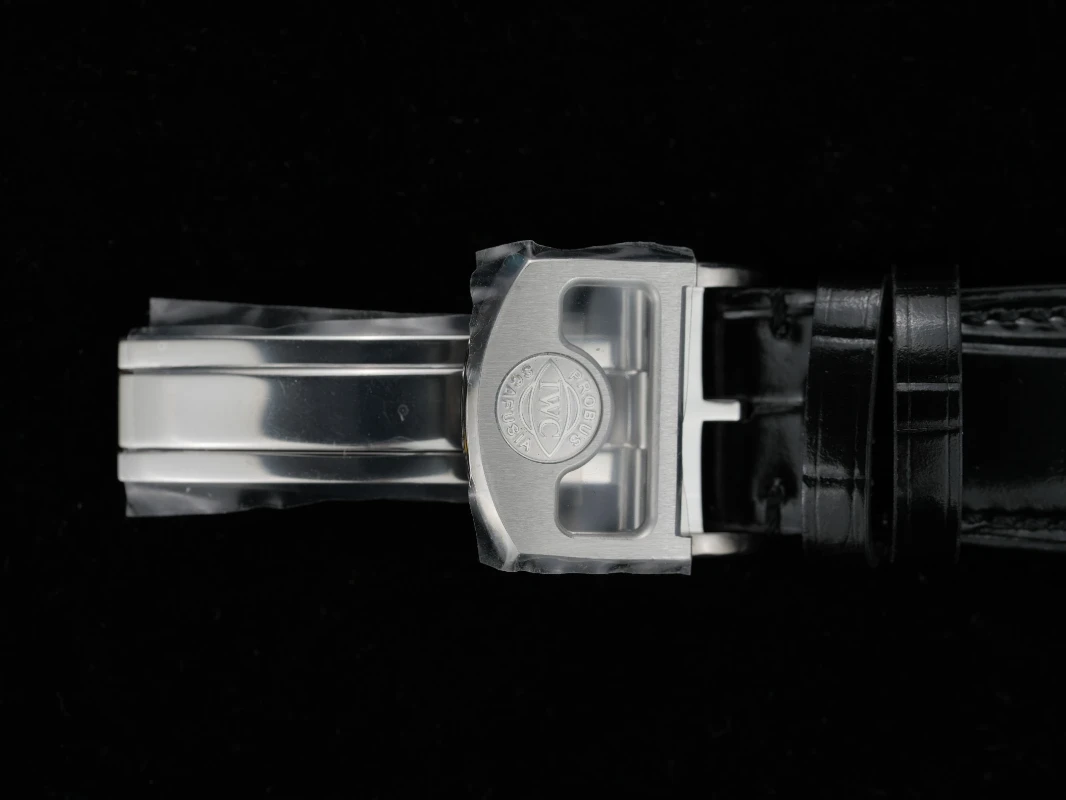 高仿萬國葡七皮帶款